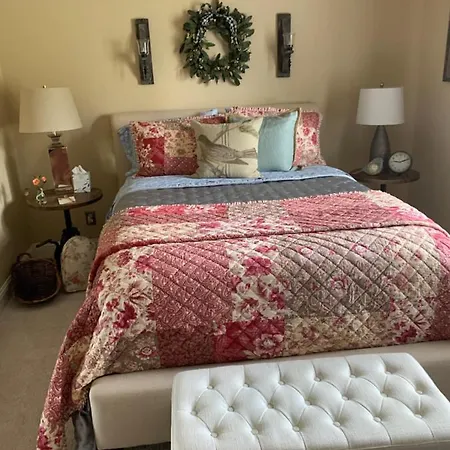 Yahweh House Apartment